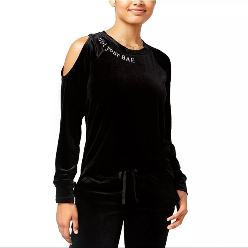 NOT YIUR BAE VELOUR TOP COLD SHOULDER BLACK LONG SLEEVES ACTIVE WEAR NWT SMALL
